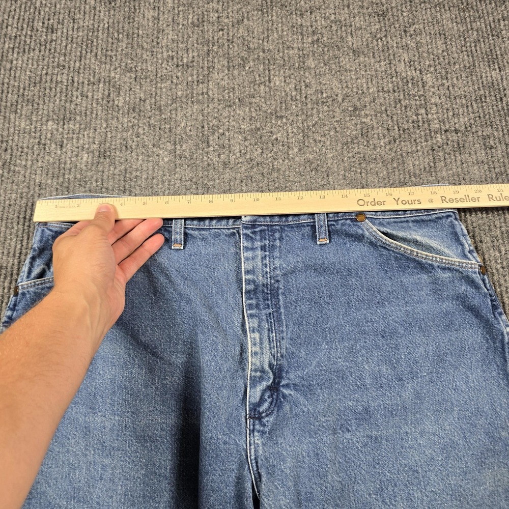 Wrangler Jeans Men 42x32 Blue Classic Straight Western Cowboy USA Made 38x30 - Picture 14 of 16